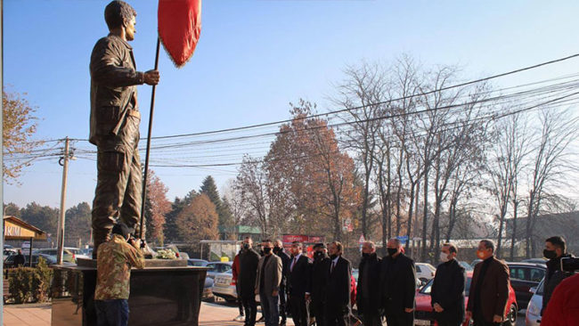 Në këtë festë ne respektojmë vlerat tona, sakrificën e heronjve e dëshmorëve të kombit