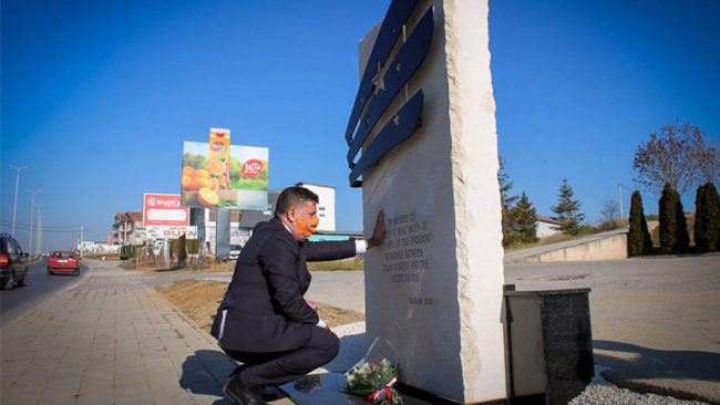 Në Gjilan vendoset monumenti i Joseph R. “Beau” Biden III