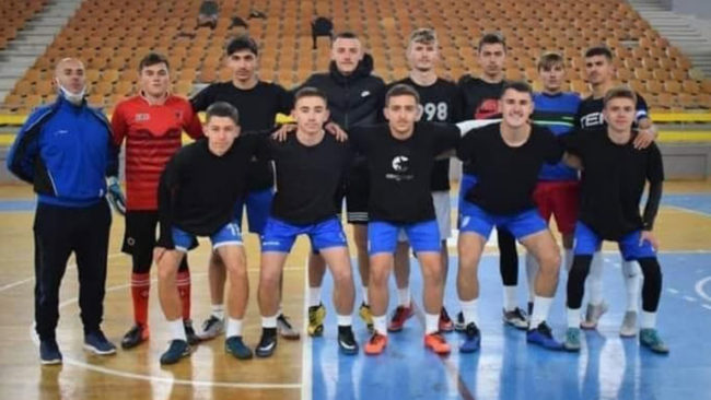 Gjimnazi “Ismail Qemali” nga Kamenica zë vendin e tretë në garat republikane të futsallit