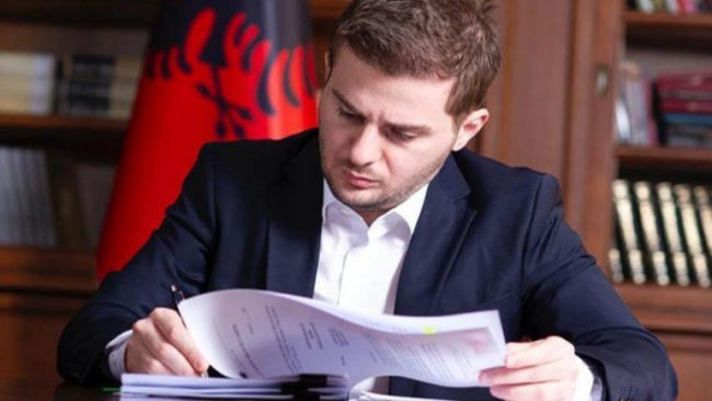 Kuvendi i Bujanocit aprovon propozimin për shpalljen “Qytetar nderi”, ministrin Gent Cakaj