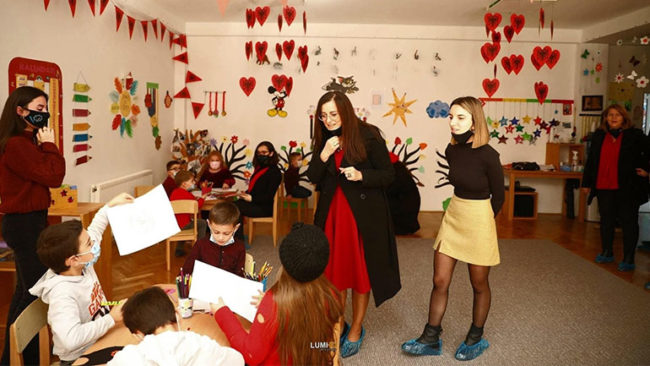 Shpresa Kurteshi Emini: Edhe fëmijët shprehën dashurinë e tyre për Shqipërinë dhe për simbolet kombëtare