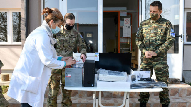 KFOR-i dhuron pajisje mjekësore në Qendrën Shëndetësore  në Veri të Kosovës