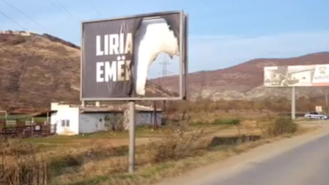 Reagon KMDLNj: Djegia e banerit “Liria ka emër, UÇK” në Kishnicë akt i shëmtuar!