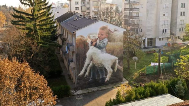 Përfundon murali nga artisti Slim Safon