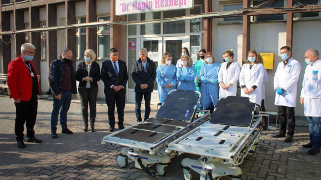 Shoqata “Busavata” nga Zvicra përmes Klubit Rotarian Gjilani i dhuron dy shtretër QKMF’së