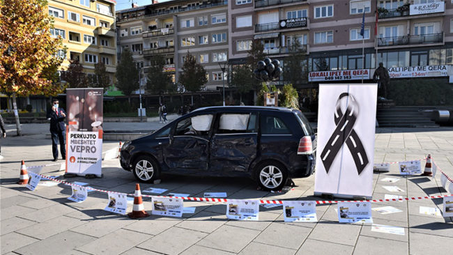 Nis fushata për përkujtimin e viktimave të trafikut rrugor, Abrashi kërkon të rritet kujdesi në komunikacion