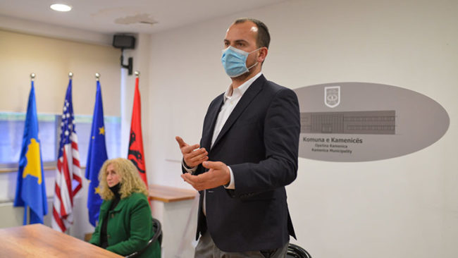 Kryetari i Kamenicës nënshkruan subvencionet e përfitura nga Klubet Sportive dhe OJQ-të