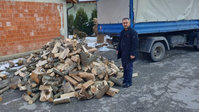 SHHB ” Bereqeti” ndihmoi familjet me jetim me 50 metra dru