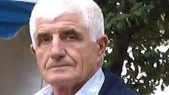Kryetari Haliti ngushëllon familjen Sinani me rastin e vdekjes së mësuesit, Faik Sinani