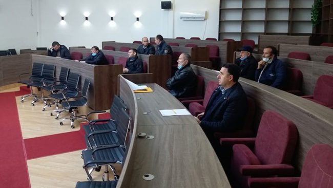 U mbajt diskutim publik me kryetarët e këshillave të fshatrave