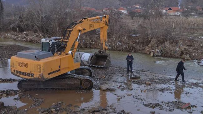 FSK-ja ia dhuron në shfrytëzim një urë montazh, Komunës së Kamenicës, për zgjidhjen e problemit në Hajnoc