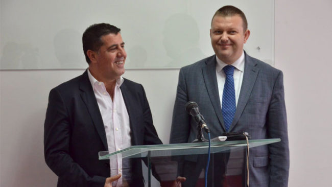 Kryetari Haziri ngushëllon familjen Dermaku me rastin e ndarjes nga jeta të ish-Rektorit, Arben Dermaku