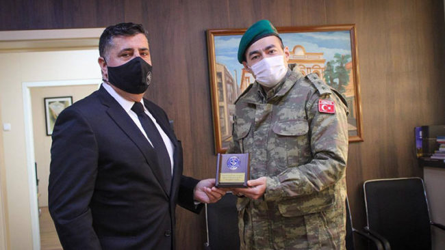 Kryetari Haziri pret në takim komandantin e ri të KFOR’it turk