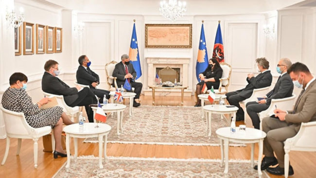 U.d. Presidentja Osmani me përfaqësues të QUINT-it dhe BE-në, diskutoi për vëzhgimin e zgjedhjeve të parakohshme parlamentare
