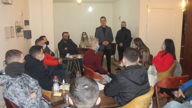 Vetëvendosje: Krejt të rinjtë drejt Vetëvendosjes!