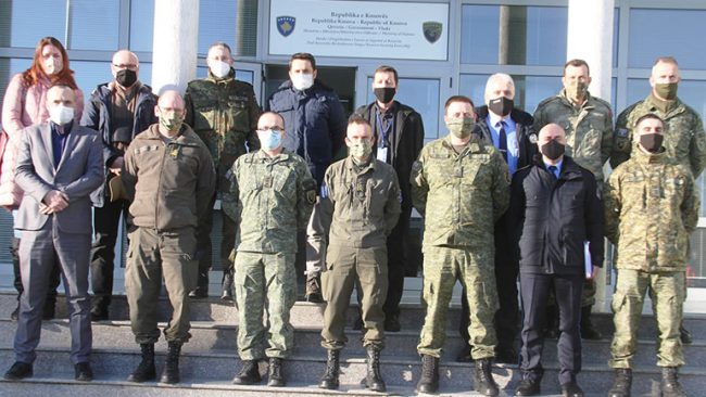 Në FSK mbahet punëtoria përgatitore për ushtrimin “Shpata e Argjendtë”