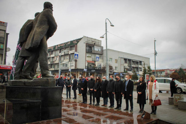 “Flaka e Janarit 2021” nis rrugëtimin e saj, sivjet i dedikohet heroit Kadri Zeka