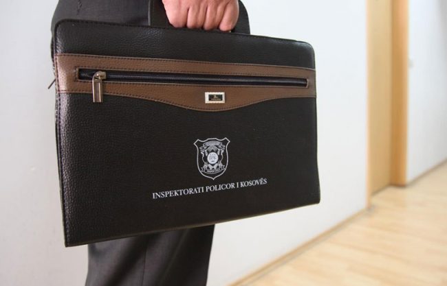 IPK arrestoi një zyrtar policor të dyshuar për mashtrim dhe organizim të skemave piramidale dhe bixhozit të paligjshëm
