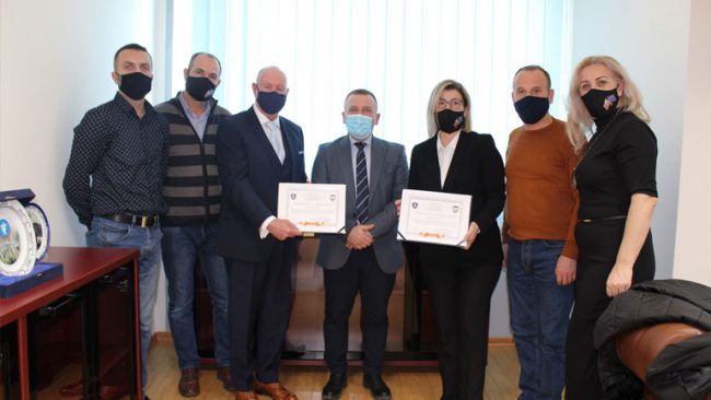 Mirënjohje për përfaqësuesit e EULEX-it, z. Alan Wilson dhe të EXBS-it, znj. Shpresa Kusari