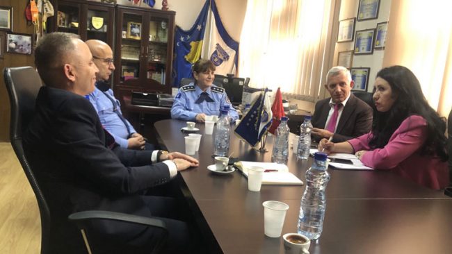 Ambasadori Minxhozi vizitë në Policinë e Gjilanit