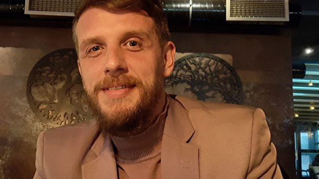 Kqiku: I kënaqur me përfshirjen në serialin “Vendlindja ime” që  jepet në televizionin publik