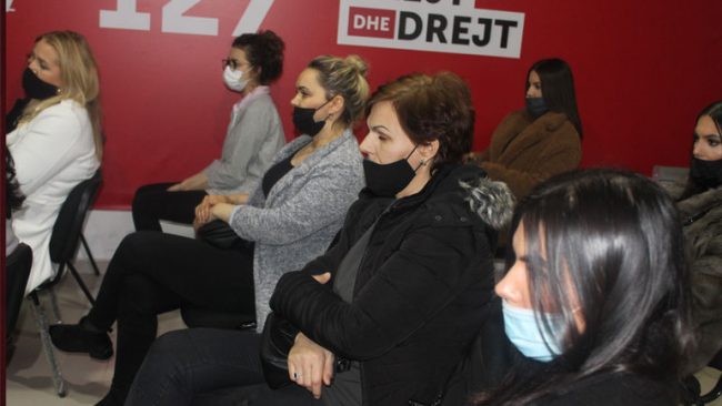 Vetëvendosje: Gratë nga Tregu i Gjelbër II, vetëvendosin!