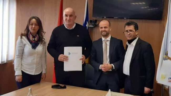 Nënshkruhet marrëveshja për vendosjen e tabelave të numrave në zona kadastrale të Vitisë