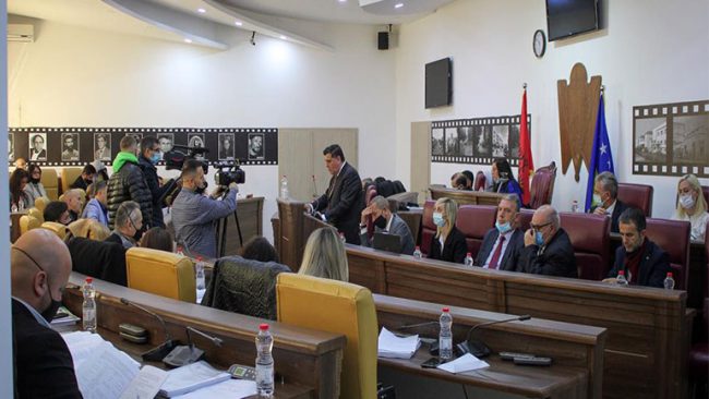 Haziri: 2020-ta ishte vit i vështirë shkaku i pandemisë, humbën njerëz e vende pune