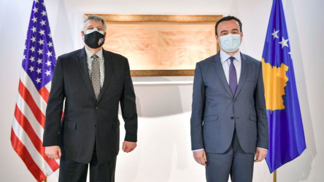Kryeministri Kurti priti ambasadorin e ShBA-së në Kosovë, Philip Kosnett