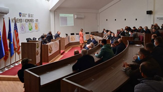 Takim publik me qytetarë lidhur me hartimin e Planit Zhvillimor Komunal 2021-2029