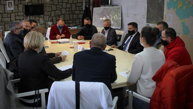 Haziri: Gjatë ditës së djeshme ekipet e QKMF’së u kanë dhënë shërbimeve në shtëpi 54 pacientëve të prekur me COVID-19