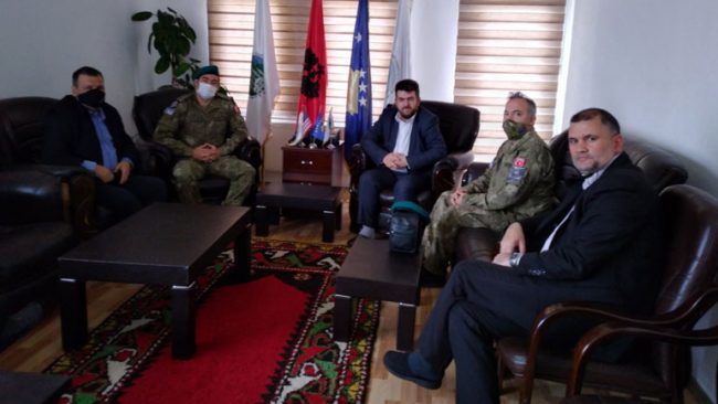 Komandanti i LMT-së, Mustafa Goce vizitoi Këshillin e Bashkësisë Islame në Gjilan