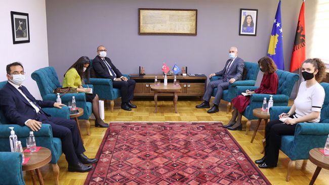 Sveçla: Luftimi i krimit të organizur dhe korrupsioni janë kryefjala e kësaj qeverie