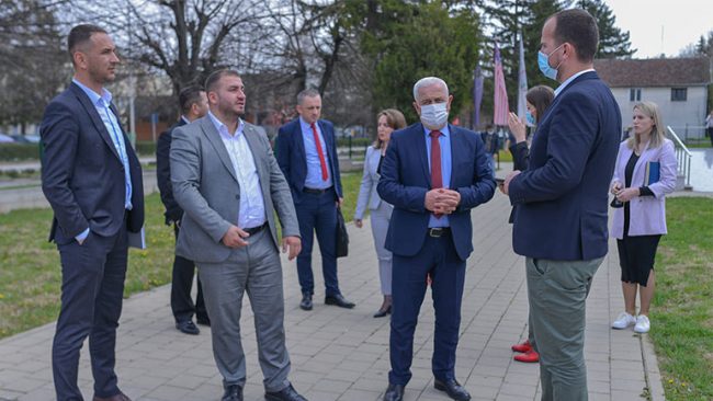 Diskutojnë për avancimin e bashkëpunimit mes dy komunave, Kamenicë e Bujanoc