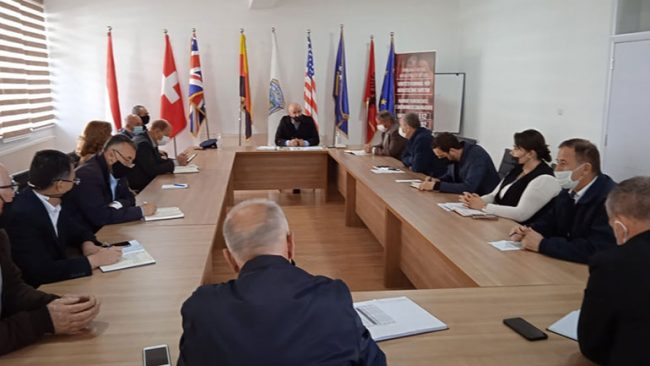 Viti: Ftohen qytetarët që t’i respektojnë masat anticovid