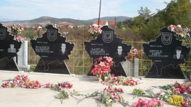 Haziri kujton martirët e Lladovës, në 22 vjetorin e vrasjes mizore