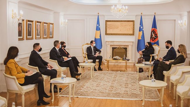Presidentja takoi kryeministrin dhe anëtarët e qeverisë në takimin e parë koordinues ndërinstitucional për politikë të jashtme dhe mbrojtje