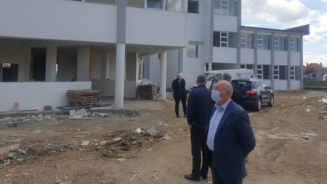Viti: “Po realizohen disa projekte të rëndësishme në lokalitete të ndryshme”