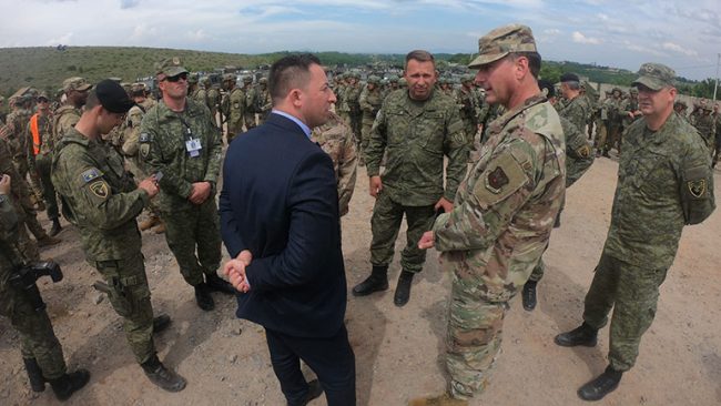 Ministri Mehaj inspektoi njësitë e FSK-së gjatë operacioneve stërvitore në kuadër të stërvitjes “Defender-Europe 21”
