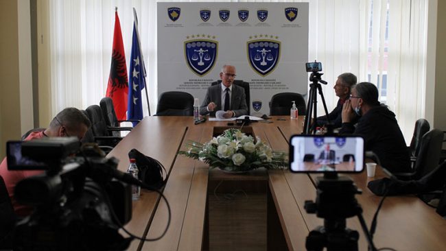 Azizi: Me staf të reduktuar kemi arritur të kryejmë 98 % të lëndëve
