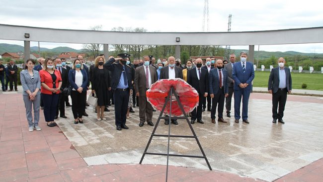 U shënua 5 Maji – Dita e Dëshmorëve të Komunës së Vitisë