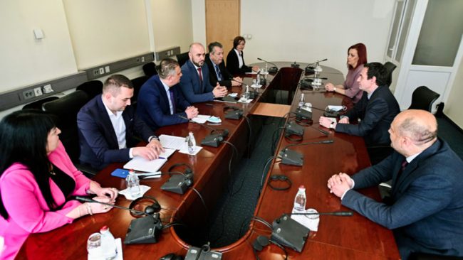Kurti: Kosovën dhe Malin e Zi i bashkon orientimi euro-atlantik