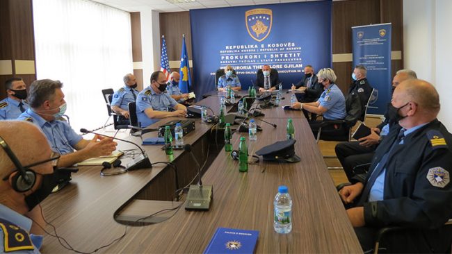Kryeprokurori Kadriu priti në takim drejtuesit e Policisë së Kosovës për rajonin e Gjilanit