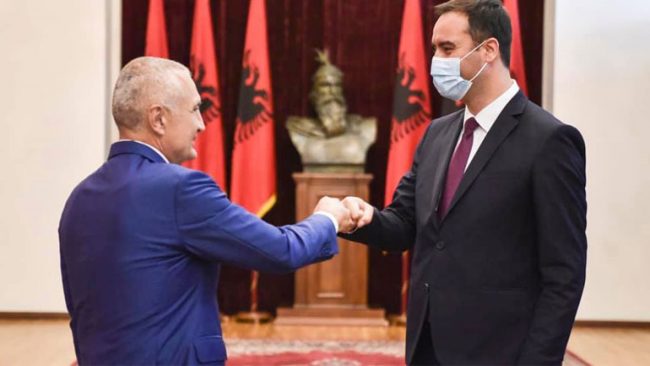 Konjufca takoi presidentin e Shqipërisë, Ilir Meta