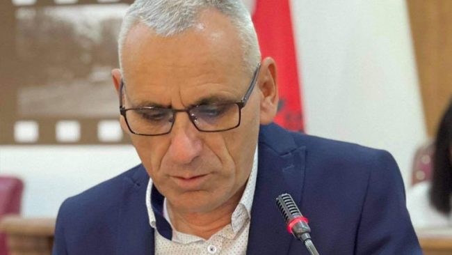 Sylejmani kërkon më shumë buxhet për sektorin e arsimit dhe të sportit