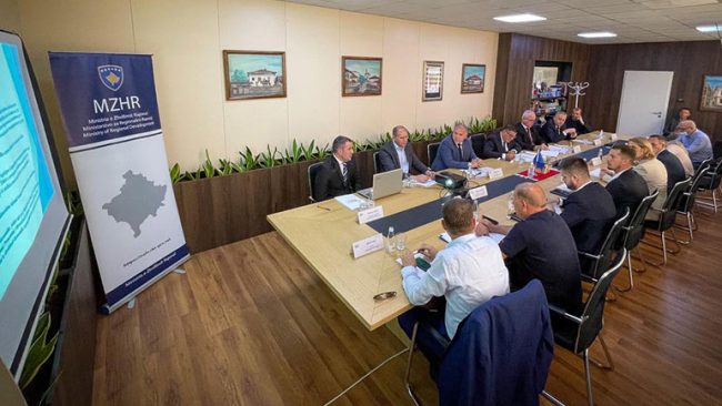Në Gjilan prezantohet strategjia e zhvillimit rajonal 2020-2023