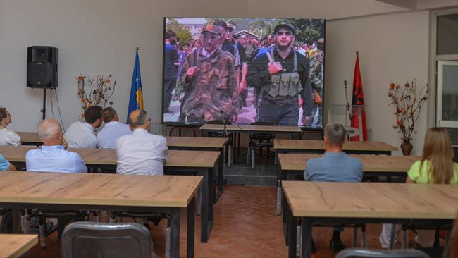 Në Ditën e Çlirimit të Kamenicës mbahet seancë solemne dhe bëhen homazhe tek “Varrezat e Dëshmorëve”