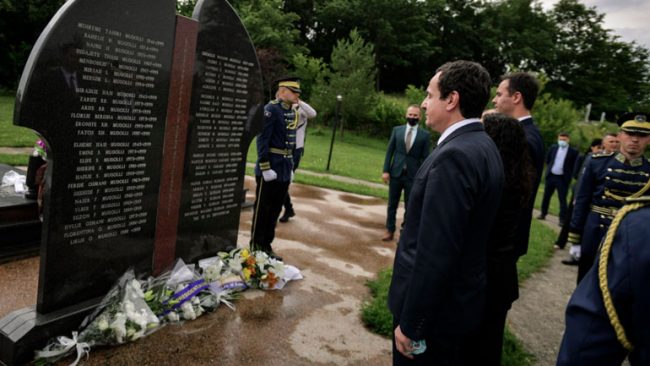 Kurti në Poklek: Ky vend është monument dhe dëshmi e gjenocidit serb kundër shqiptarëve