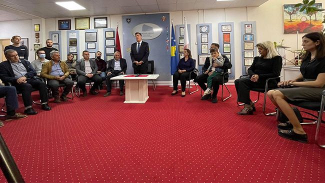 Nderohen me mirënjohje të veçanta, Ilmi Musliu, Ymer Demolli, Mahmut Bajrami, Shaqir Zymberi, Halit Rexhepi, Altin Syla, Bekim Latifi, Ramadan Fetahu e Rushit Avdiu