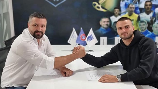 Mesfushori Muharrem Jashari vishet bardhë e kaltër